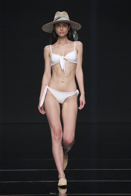 xjdXYypy of2f8e598a20affc3