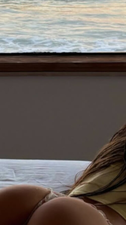 xtracloudy story 2025101601550400de3191a27fa89e