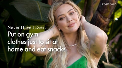 y2mate.com Hilary Duff Plays Never Have I Ever Mom Edition Romper 1080p.mp4 snapshot 03.38 2022.03.0