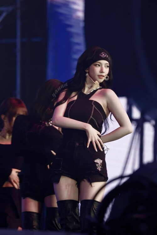 yannn k 18786196815836938571e97232d6a624567