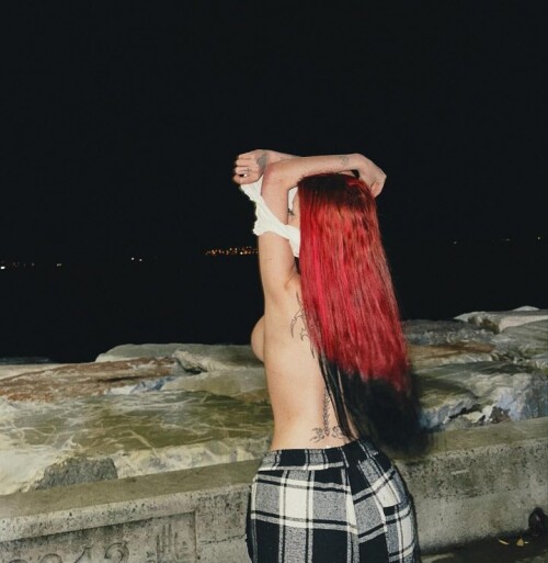 yeahm8r 1701260017387a2910d2418ba331b