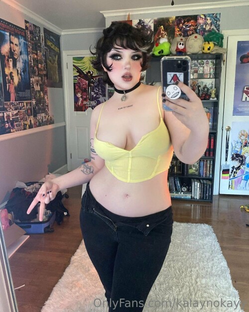 yellow 0126ad67294f2d2934