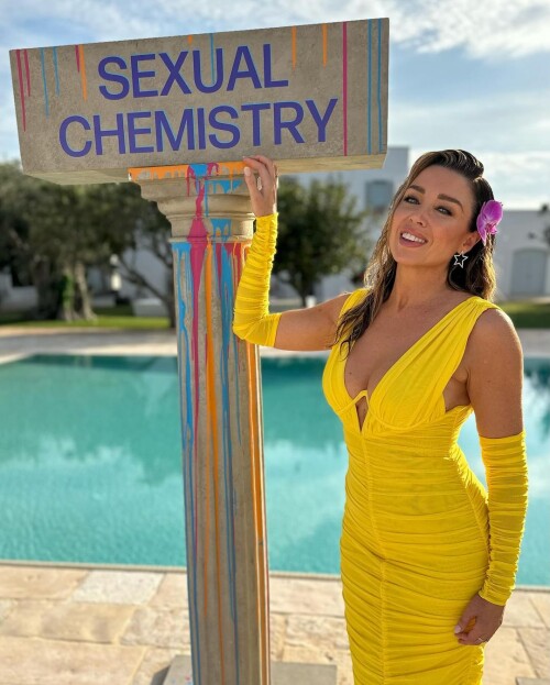 yellow015 371def031fabf95c4