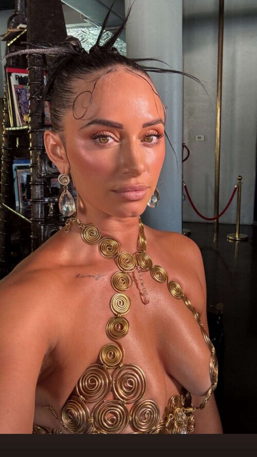 yesjulz 2025 08 19T00 09 529566d16db4350ff9