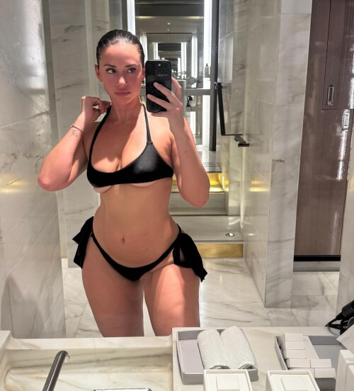 yesjulz2025 10 10 00 03 122329d49a 825b 402a b1ae 6225d7da11142262dc63d2708e61