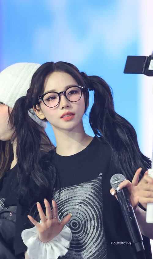 yoojiminyeog 1878683207312535796 1818e22a83d4891bd