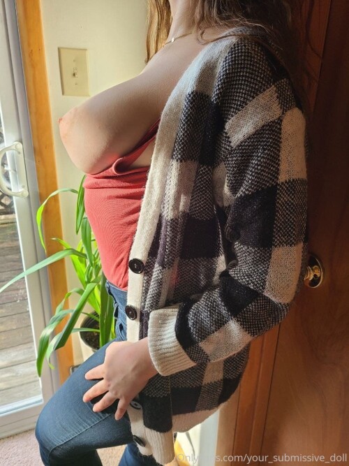 your submissive doll 0053013fc11eaf9aae67a