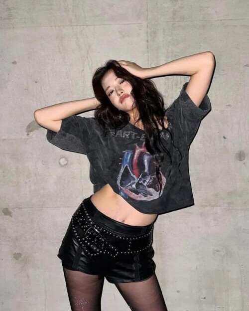 yujin being a tease is the hottest thing ever v0 qnuxg02u264f19209298c9e6274379c48cc5de9d98bf9