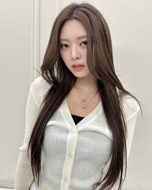 yunaaa 1011f42418ff561223