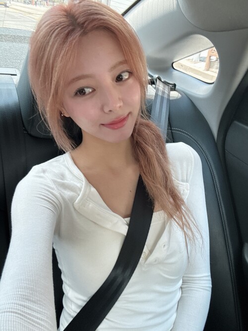 yunabubble 52c3fe0cd1a2e2c4a