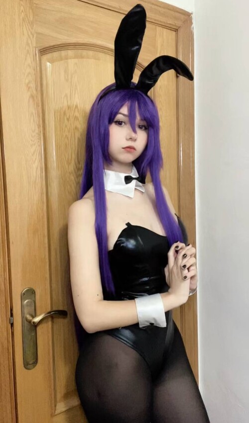 yuri05ae4d17ab269bd648