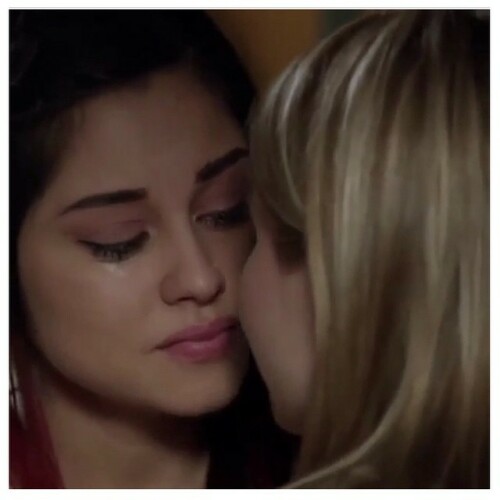 yvettemonreal 40887822 1046612925511952 3138133694661787648 n