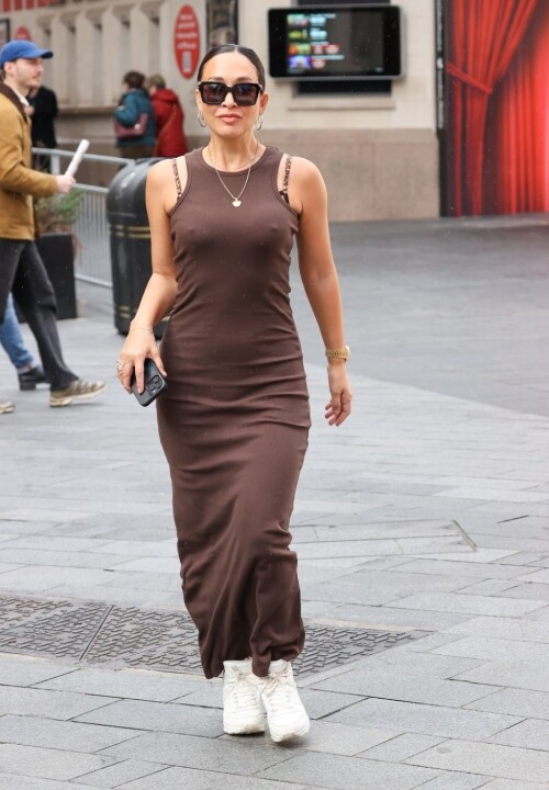 zFI25iZX oc0e8c0643b094bec