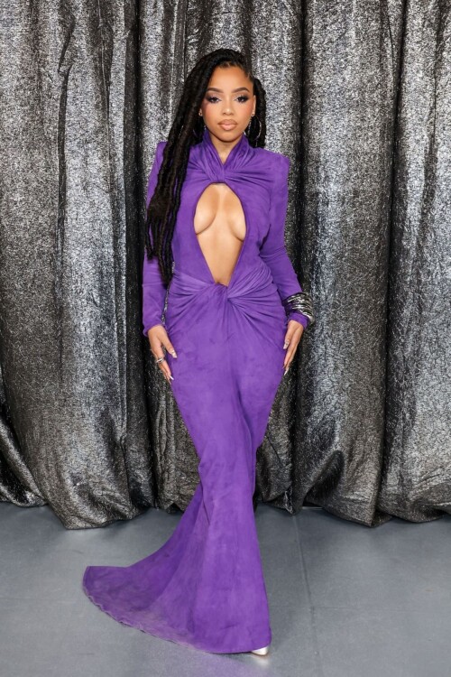 zOUZMrmV o0cc72a21ac2f7934