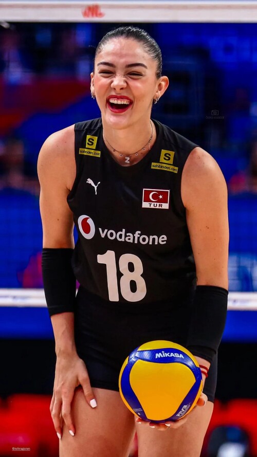 zehra gunes v0 e158ybkf6d8f1f0cda7bd913a724d