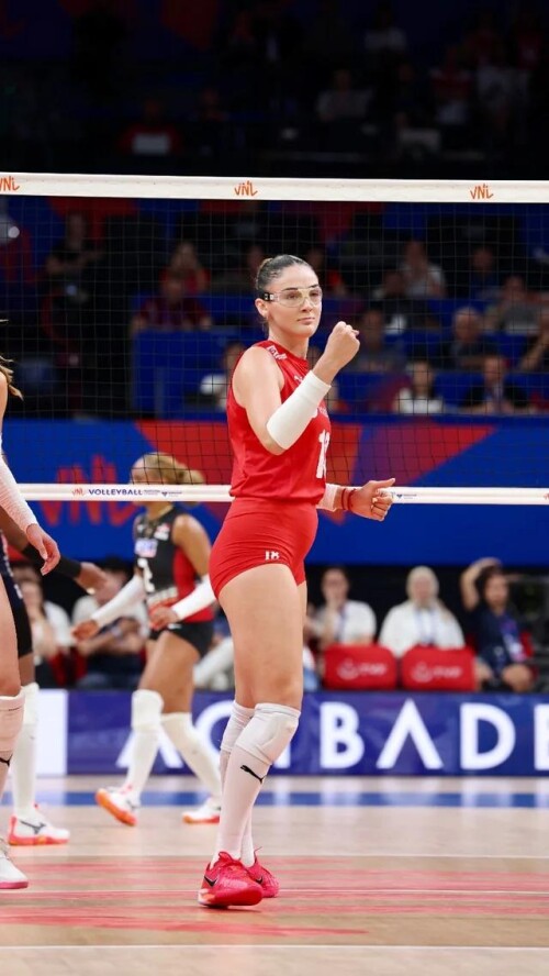 zehra gunes v0 pxj6bd4wuv7f15340ea2bdcad7c29