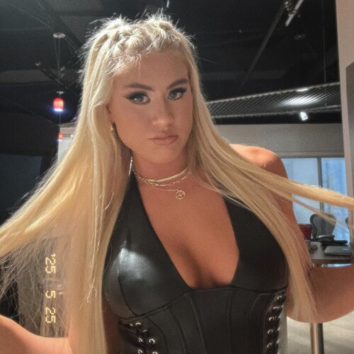 zena wwe 3640274716817265286s2025 5 25 9.42.783 story6807b0bef0e14c7d