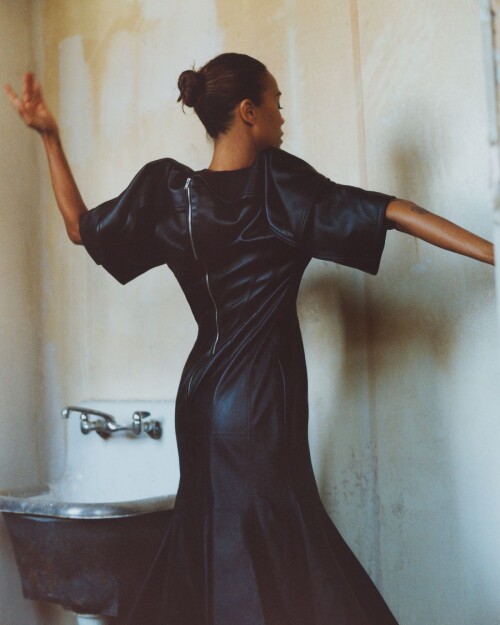 zoe3f998d11b50654e7f