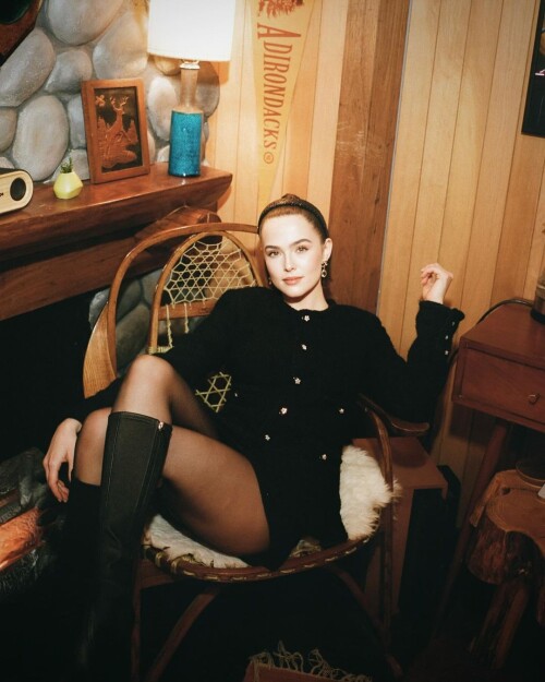 zoey33fb365b1c97ec55